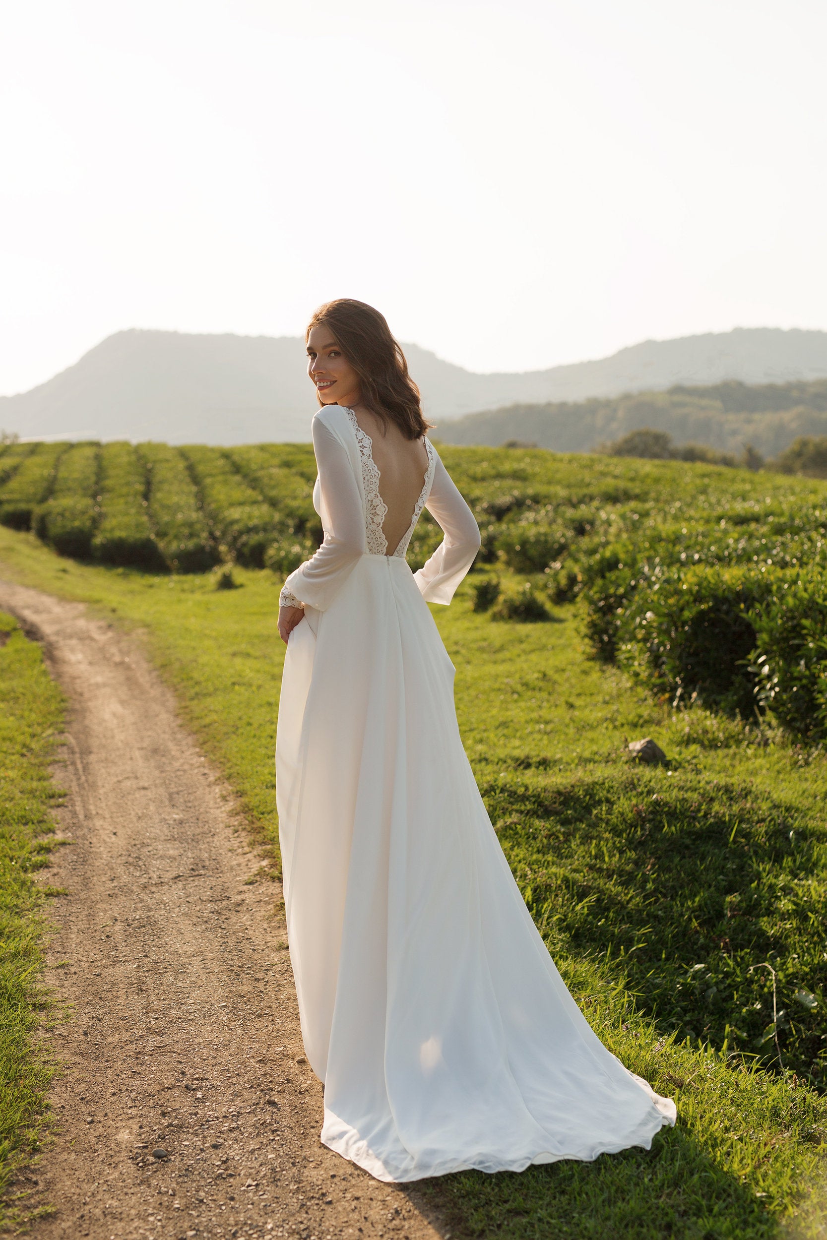 Chiffon Wedding Dress | Long Sleeves Simple Wedding Dress | Milabridal Like pictured / Made to measure Chiffon Wedding Dress | Long Sleeves Simple Wedding Dress | Milabridal Like pictured / Made to measure