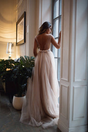 V Back Wedding Dress 