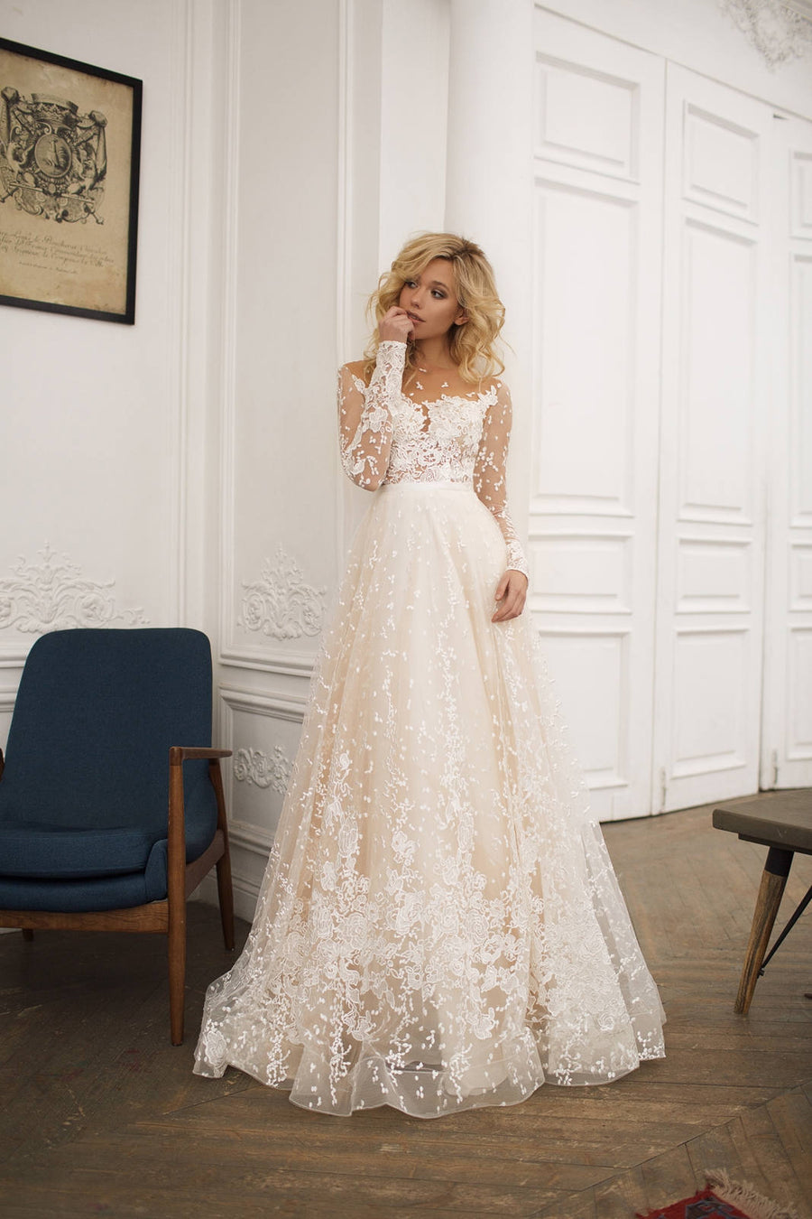 Muse Wedding Dress with Long Sleeves and Low Back Like Pictured / Made to Measure / No Muse Wedding Dress with Long Sleeves and Low Back Like Pictured / Made to Measure / No