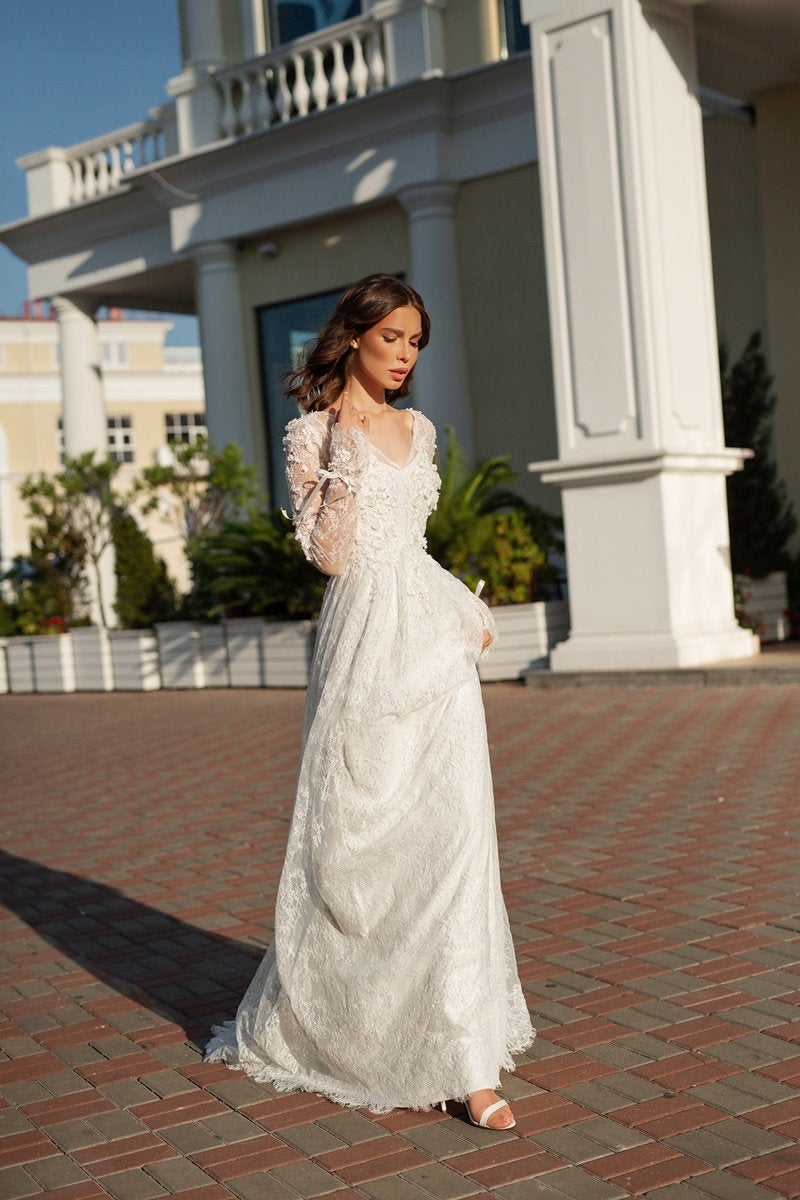 Lace Long Sleeve Fitted Wedding Dress | Long Sleeve Gowns | Milabridal Lace Long Sleeve Fitted Wedding Dress | Long Sleeve Gowns | Milabridal