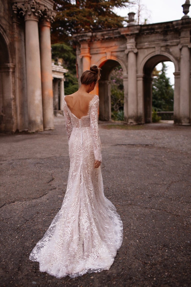 Backless Wedding Dress | Low Back Wedding Dresses | Milabridal Backless Wedding Dress | Low Back Wedding Dresses | Milabridal