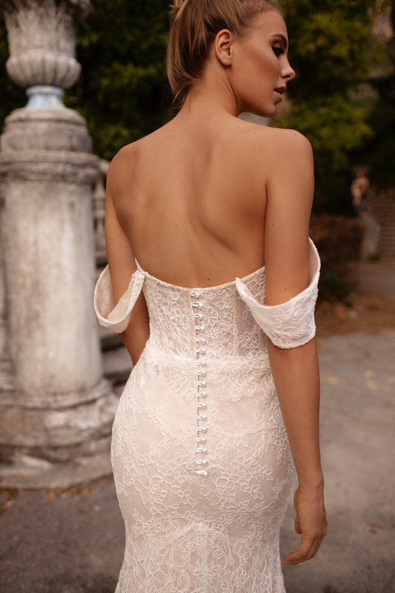 fitted wedding dress off the shoulder slleves, fit and flare gown | OLIVIA Milabridal fitted wedding dress off the shoulder slleves, fit and flare gown | OLIVIA Milabridal
